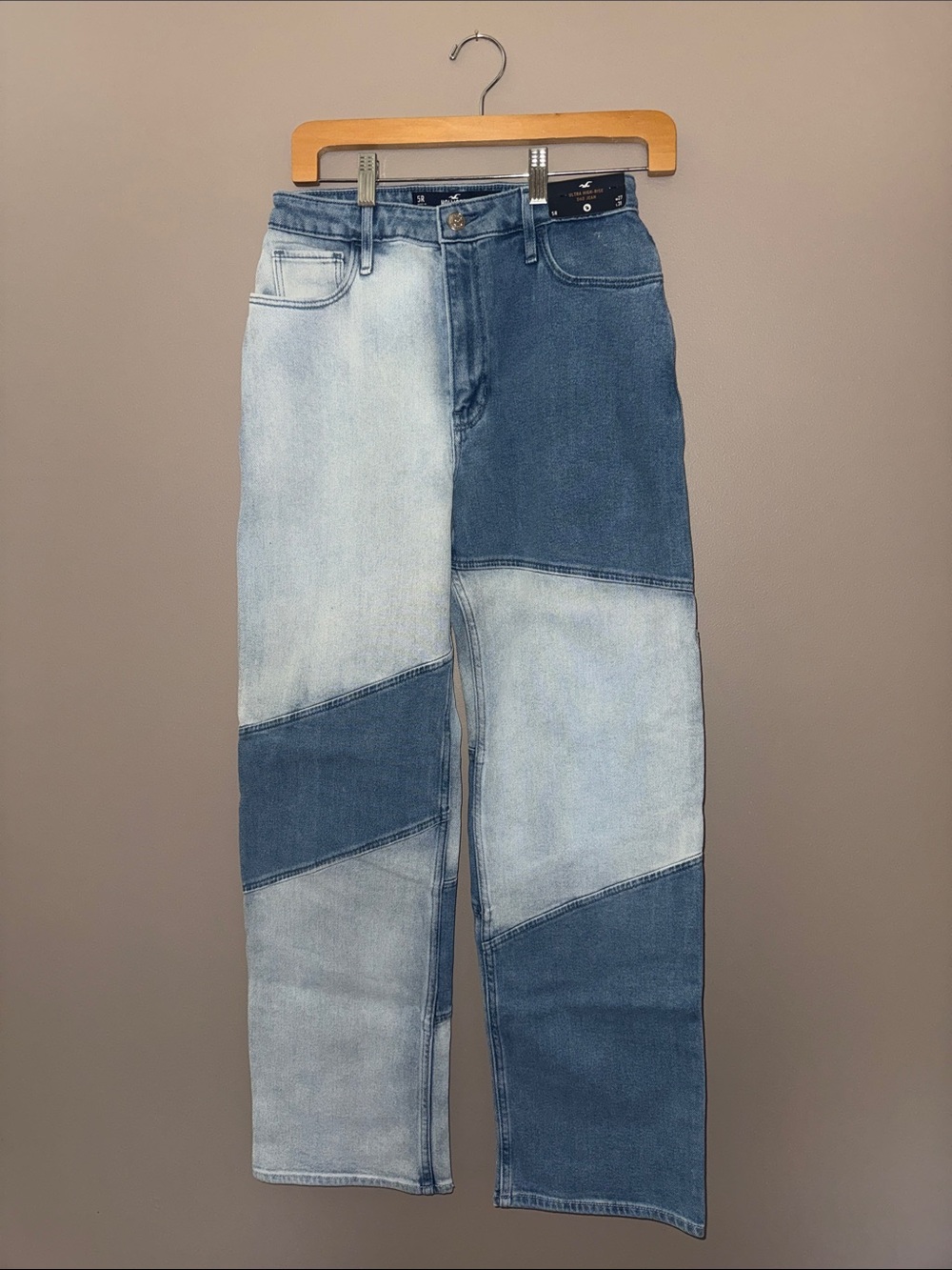 Hollister Ultra High-Rise Dad Jeans - Light and Medium Blue